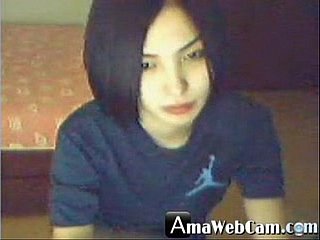 Una deliziosa ragazza coreana, arrapata in webcam
