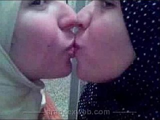 مولات الخمار Arap lezbiyen aşk